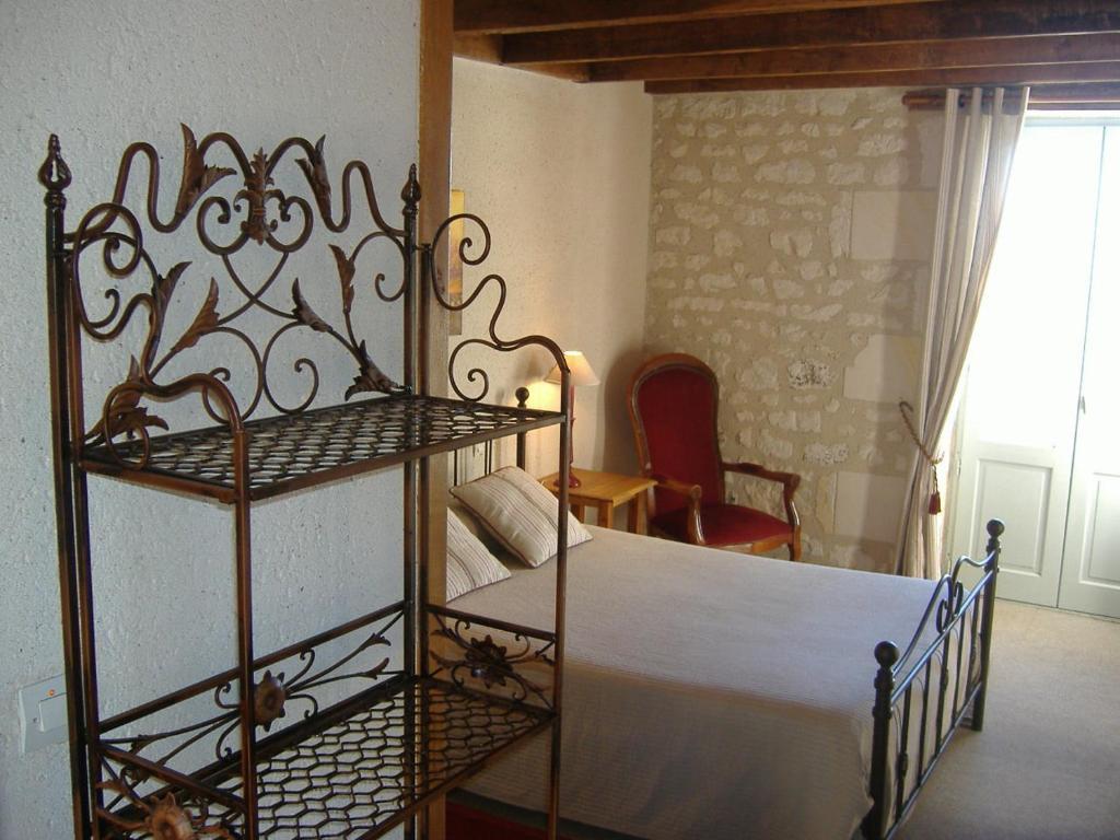 Logis Auberge De Crissay Crissay-sur-Manse Quarto foto