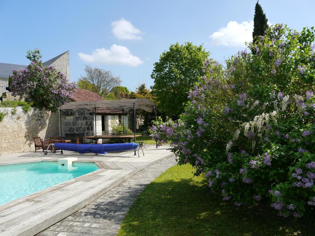 Logis Auberge De Crissay Crissay-sur-Manse Exterior foto
